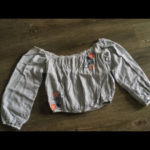 Off the Shoulder Slightly Cropped Shirt